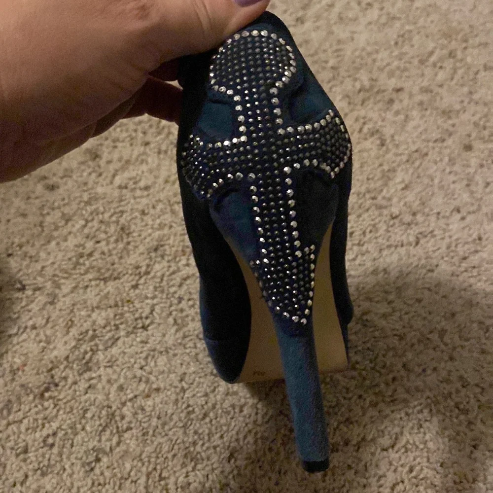 Blue suede Reba heels - Picture 4 of 11
